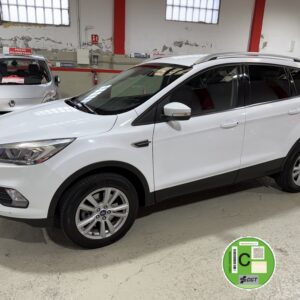 FORD Kuga 1.5 TDCi 88kW 4x2 ASS Titanium